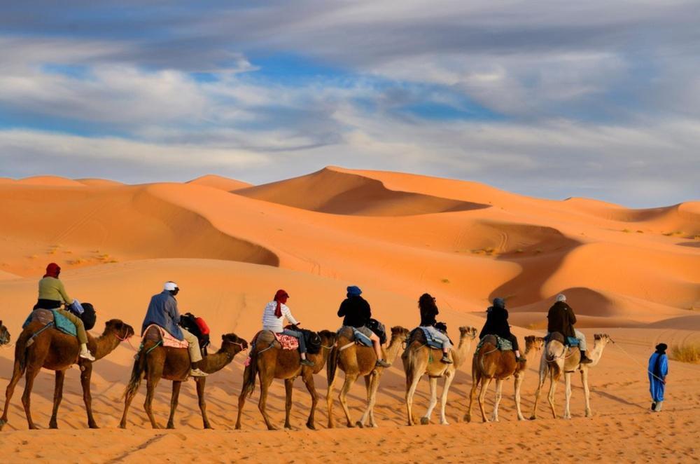Riad Les Roches Merzouga Extérieur photo