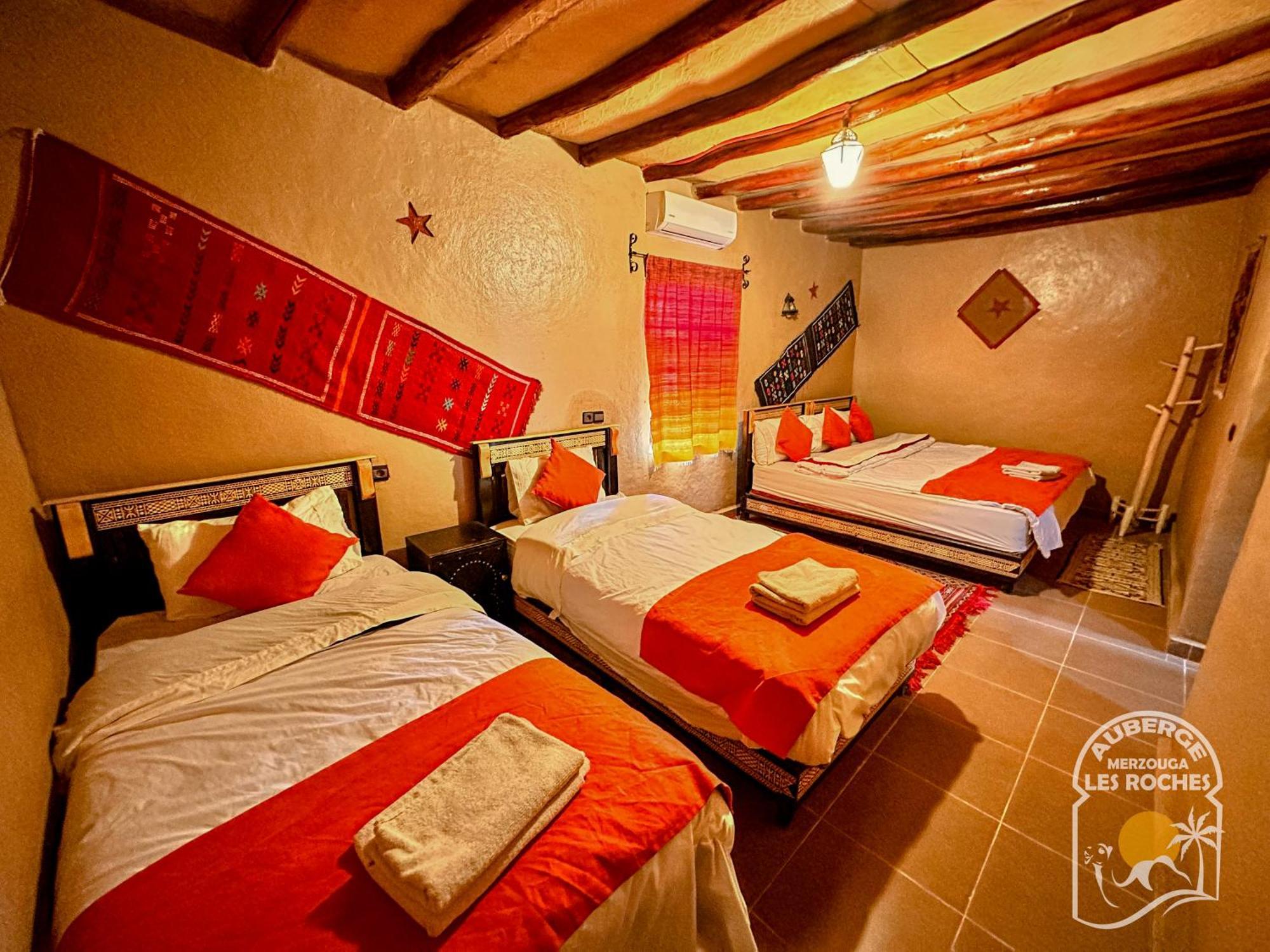 Riad Les Roches Merzouga Extérieur photo